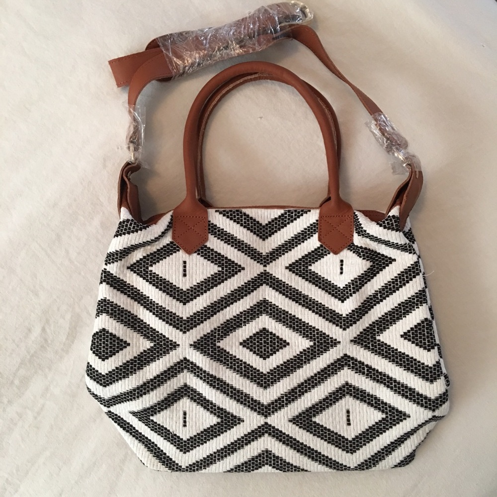 NWT Tribe Alive Carryall Tote - Rachel Zoe BOS